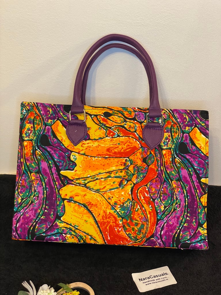 TaMaRa Tote Bag Image 5
