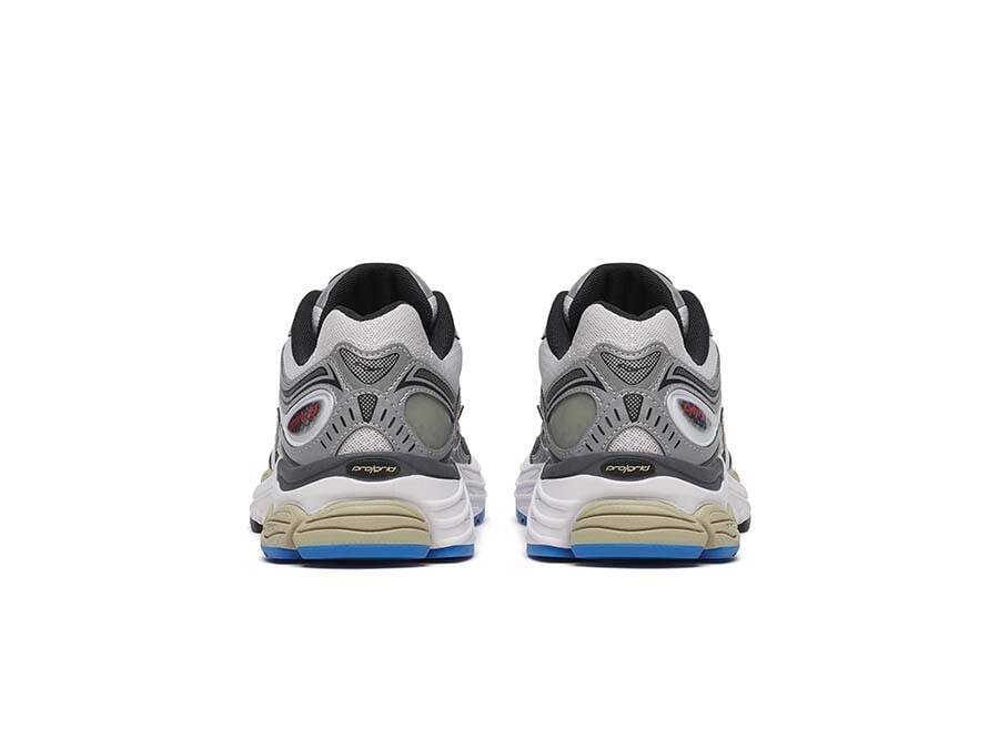 Image of SAUCONY PROGRID OMNI 9 METALLIC PACK