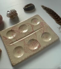 Image 2 of Palette en céramique 🎨l’oiseau rose