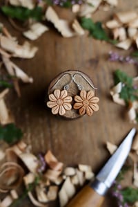 Image 1 of Daisy Flower ~ Earrings