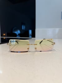 Image 3 of Sunrise Killy Shades 