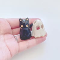 Image 4 of Glow in dark ghost cat ceramic figurine
