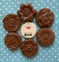 Image 4 of Ceramic Mum Tag and 1 Heart Tag (Red or Pink)