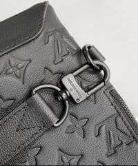 Image 6 of SHELLS BLACK CROSS OVER BAG