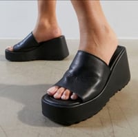 Image 1 of STEVE MADDEN Black Genuine Leather Platform Slide Sandals