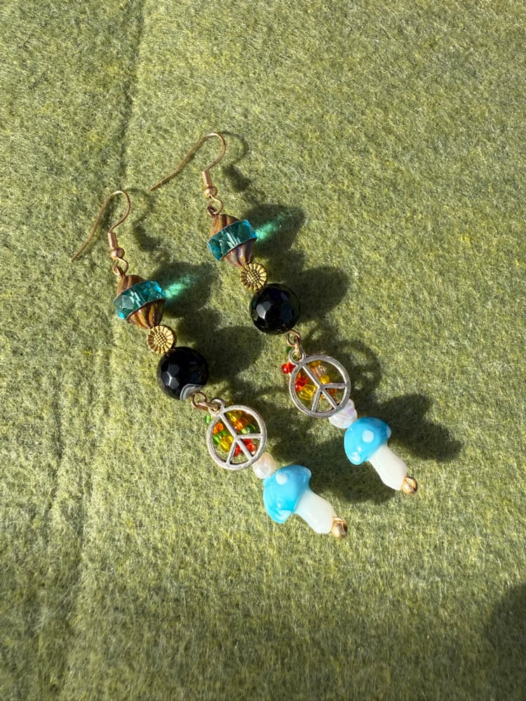 Image of Peace sign mushroom hippie earrings โ๐ป๐ฉต๐