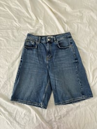 Image 2 of Pull and bear shorts // 36 