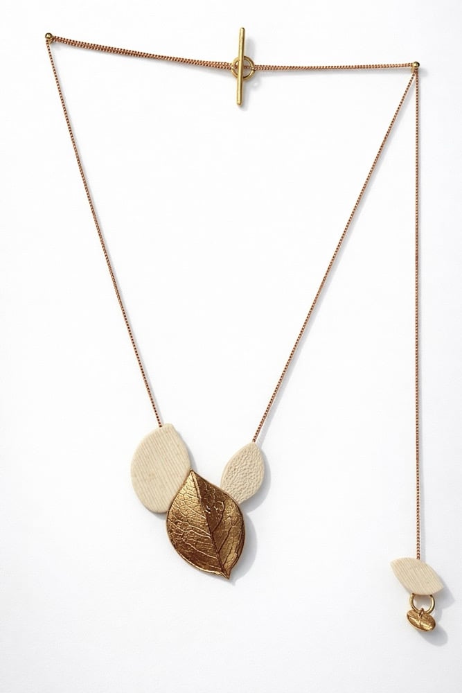 Image of Collana Leaves tre foglie 