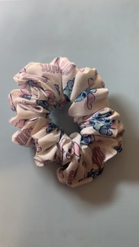 Image 10 of XXL Scrunchies