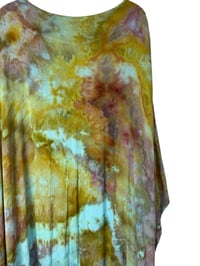 Image 7 of 3X Plus Long Woven Kimono in Earthy Watercolor Ice Dye