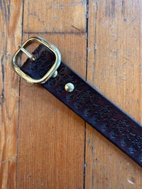 Dancing Snoopy (Dark Brown) Sz 27