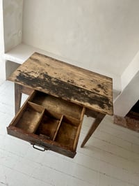 Image 2 of La table d’atelier 