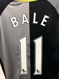 Image 7 of Tottenham Hotspur “BALE 11” 2012/13 Third Shirt +  patches  (XL)