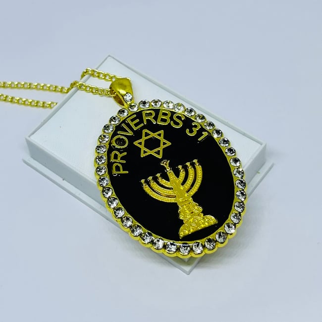 'PROBERBS 31' rhinestone oval pendant chain | gold