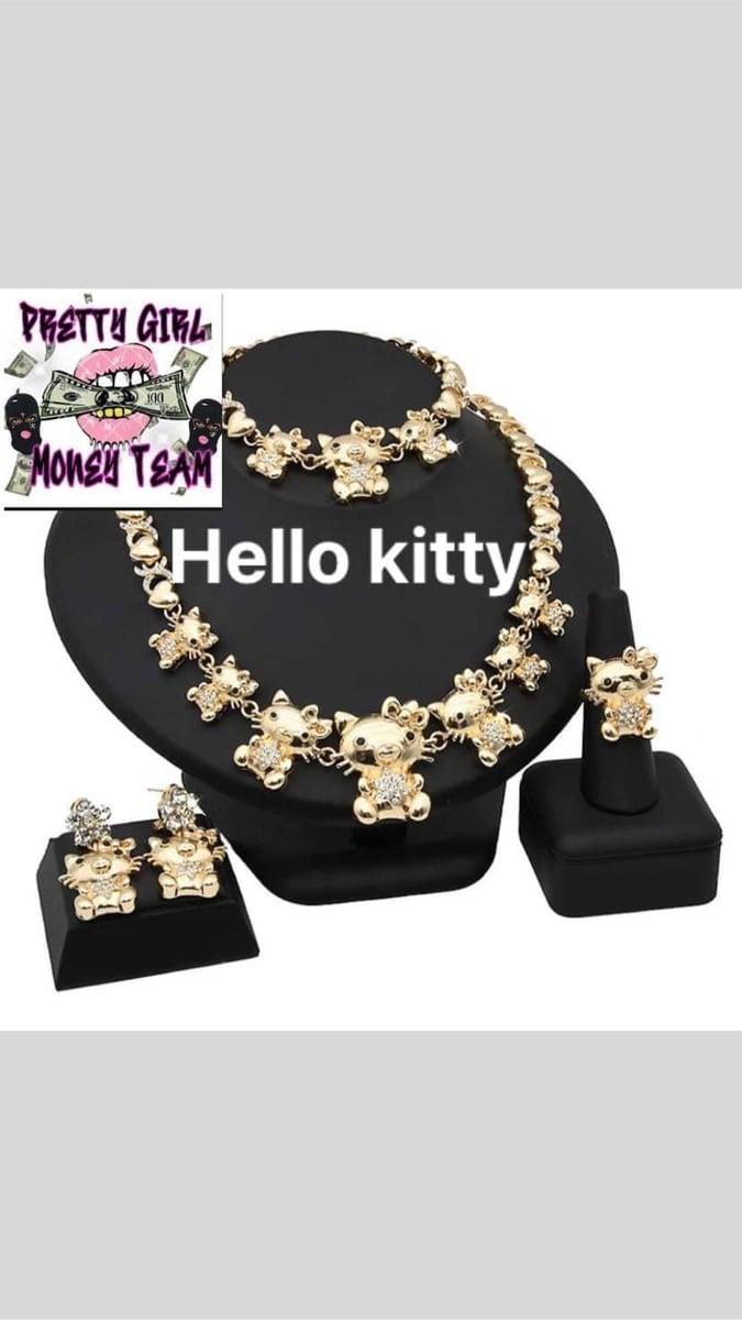 Hello kitty xoxo set PrettyGirlBudgetLLC