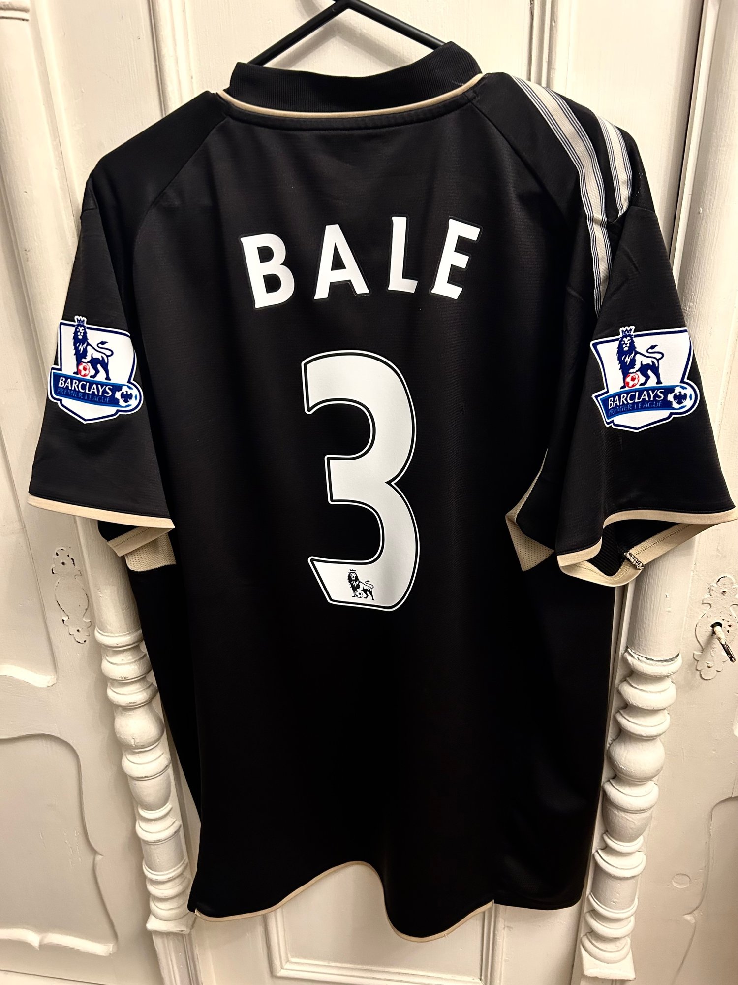 Image of Tottenham Hotspur “BALE 3” 2008/09 Third Shirt + PL patches (XL)