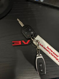 Image 3 of 2005-10 3V Keychain