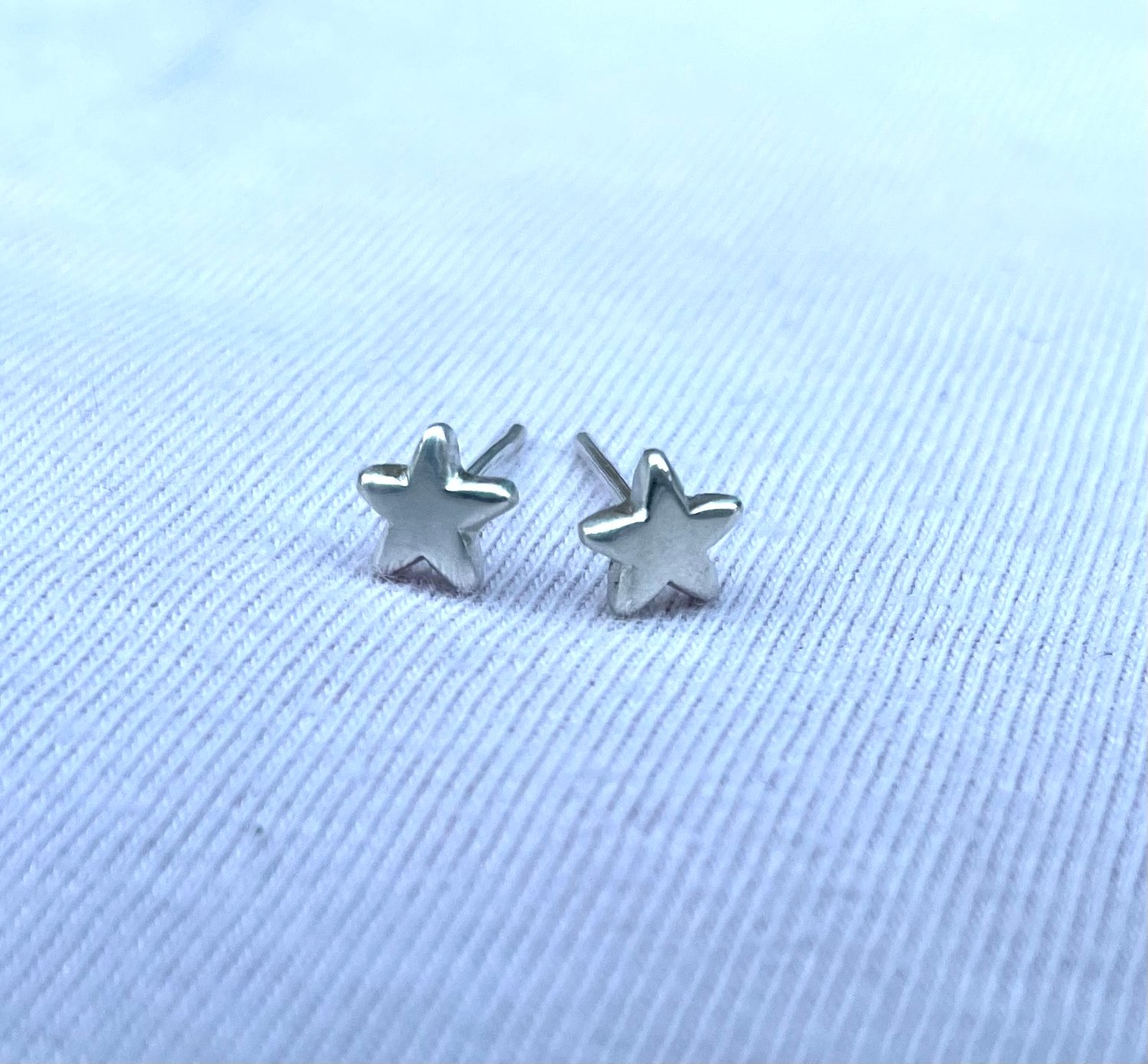 Image of Handmade sterling silver star stud earrings. Tiny star studs 925 silver.