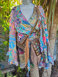 Image 8 of Patchwork Stevie top leopard pop