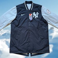 Image 1 of NIKE NEW YORK YANKEES DUGOUT PERFORMANCE FULL ZIP JACKET MENS SIZE XL NEW