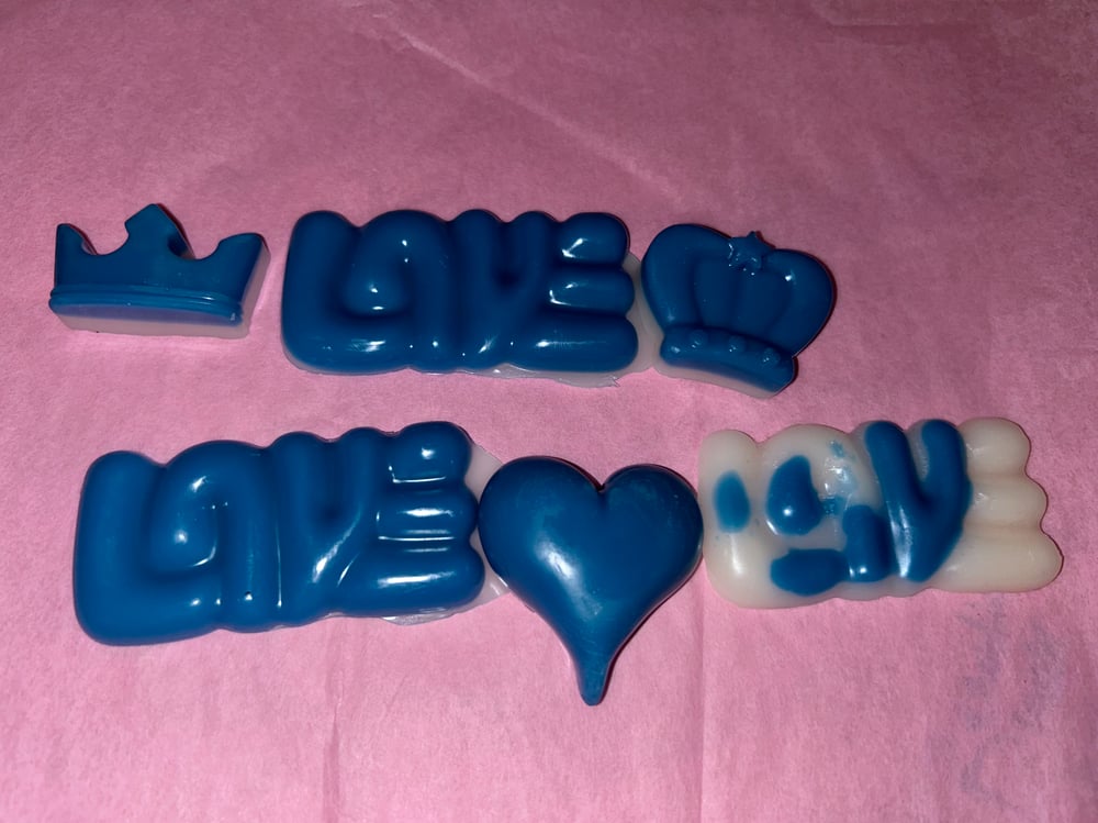 Image of Auntie’s Love 