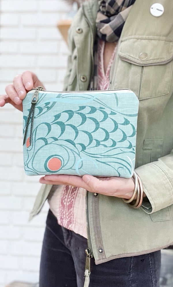 Image of Koi Clutch