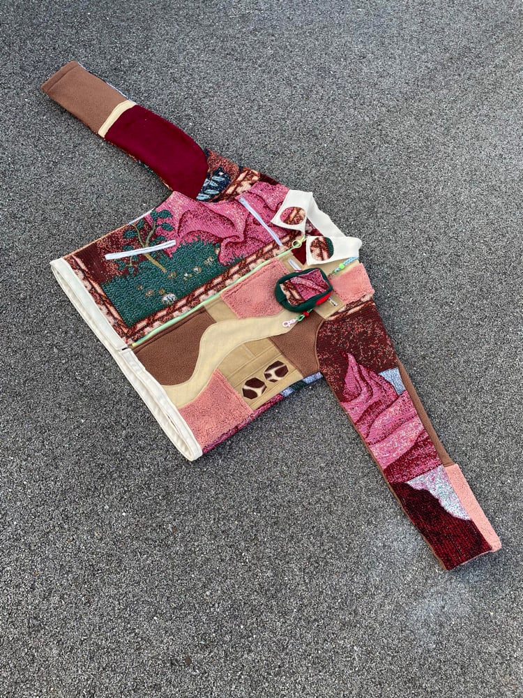 THE ONLY ONE Image 4