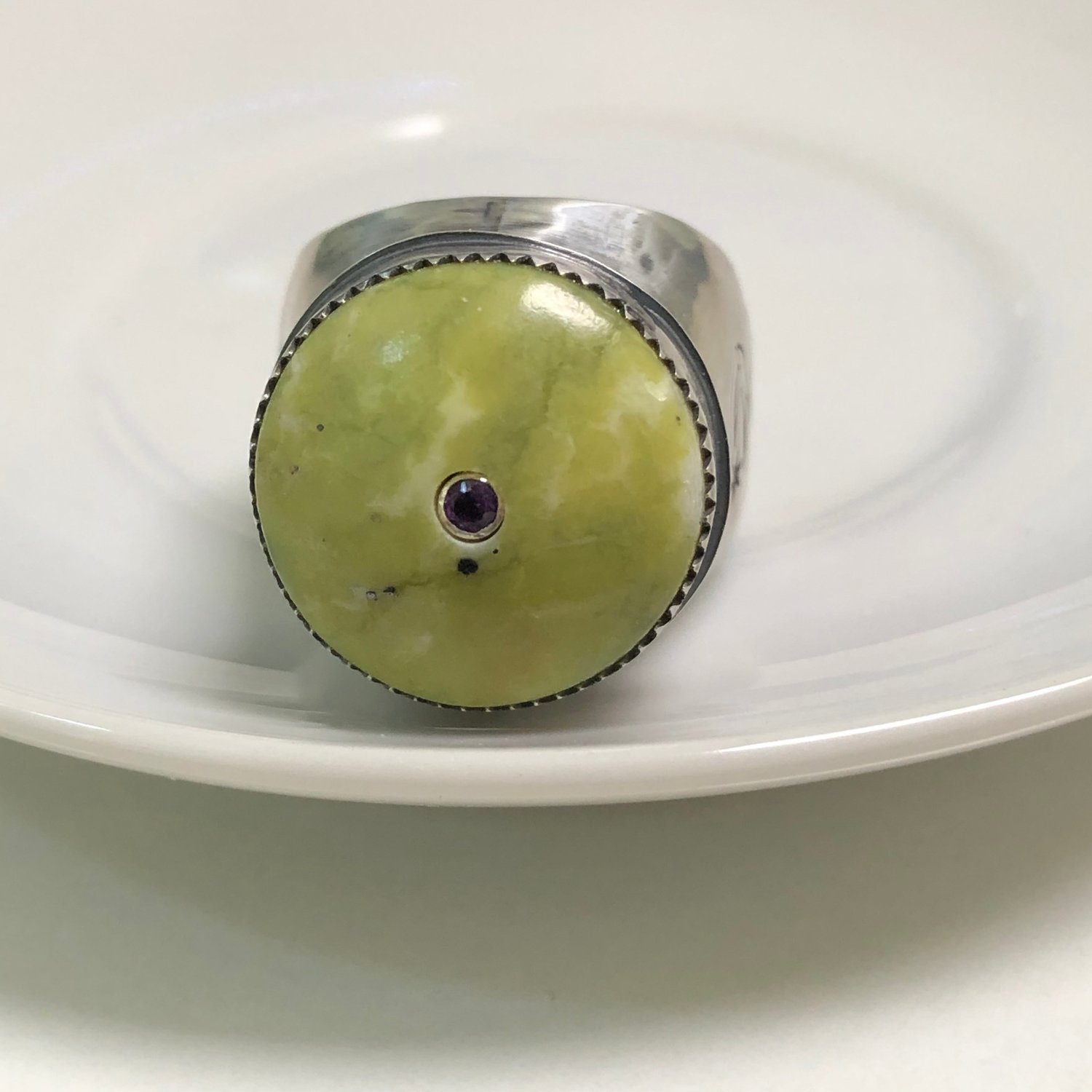 Image of  Serpentine Hollow Form Signet Ring with Amethyst Inset