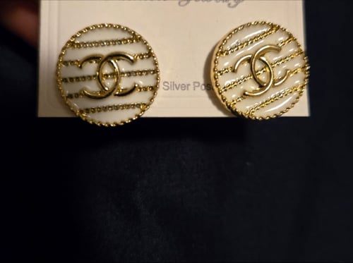 Image of Button Stripes Earrings (Gold)