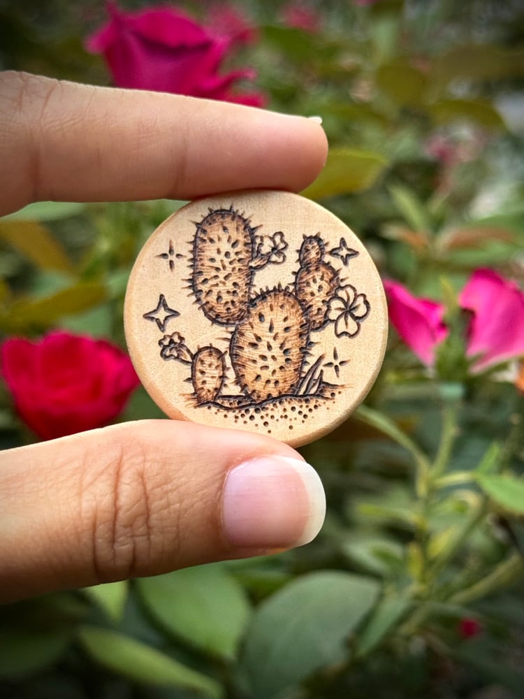 Saffron Sands - Enchanted Court Magnet 