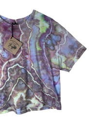 Image 3 of S Crop Tee in Earthy Geode Ice Dye