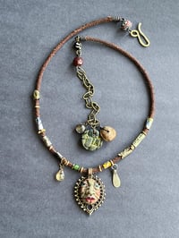 Image 2 of Waziri pendant necklace (Spr 1)