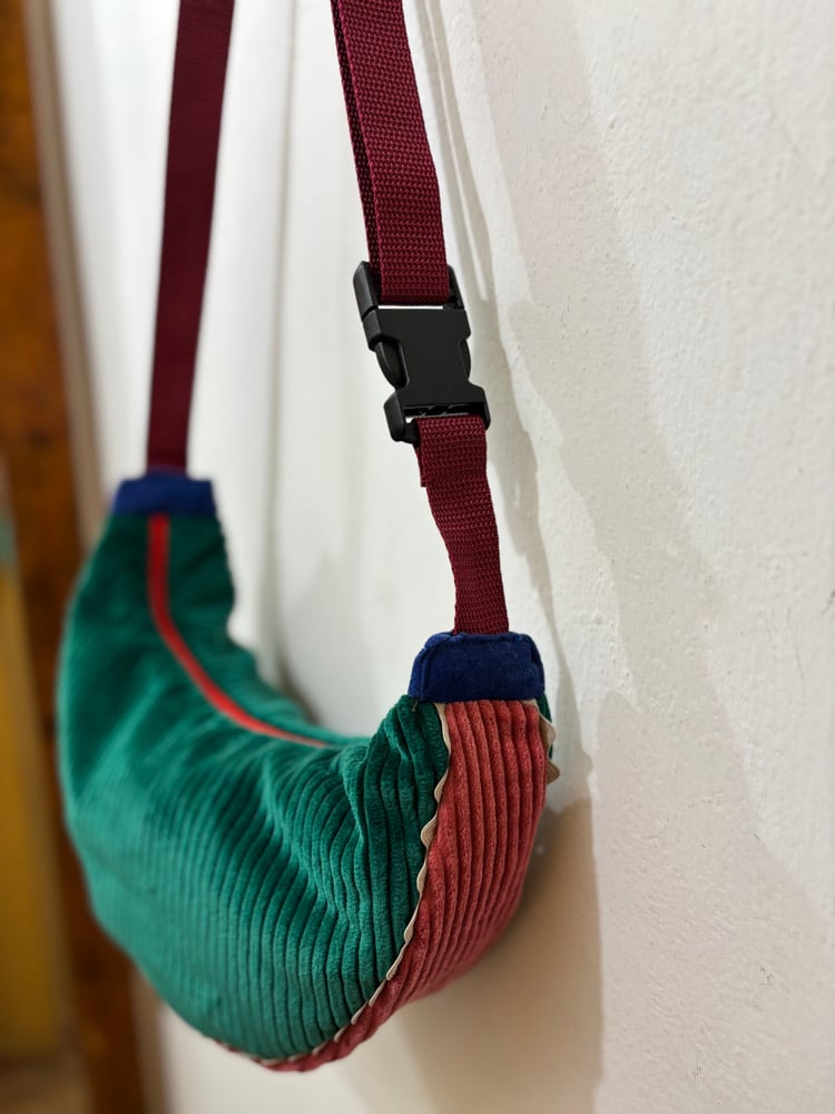 Image of Banana Bag Verdone/rosa/ocra