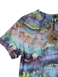 Image 4 of XS Crop Tee in Rustic Earthy Agate Ice Dye