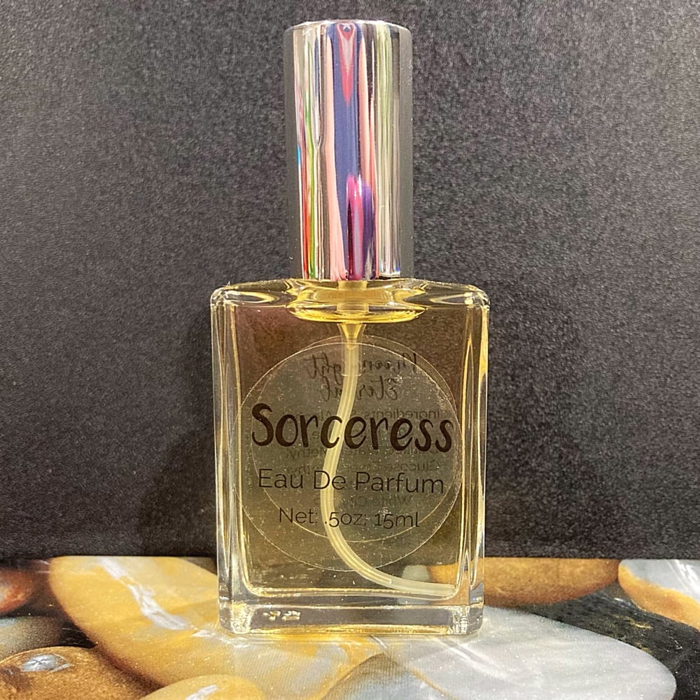 Image of Sorceress Eau De Parfum. 15ml. Sensual Vanilla. Kayali 28 Dupe