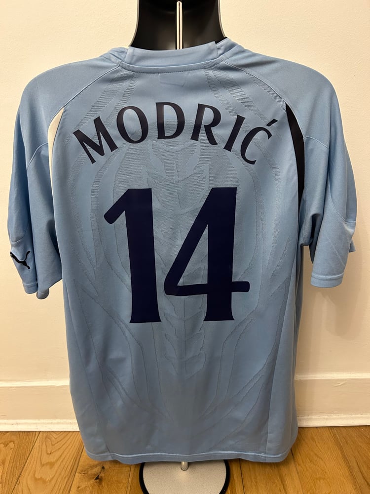 Image of Tottenham Hotspur “MODRIĆ 14” 2010/11 Away Cup Shirt (XL)