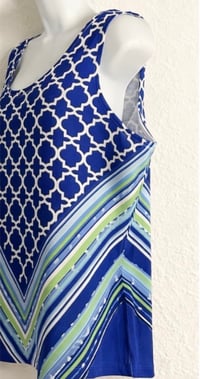 Image 4 of New Large Alyxa Sleeveless top #872*8