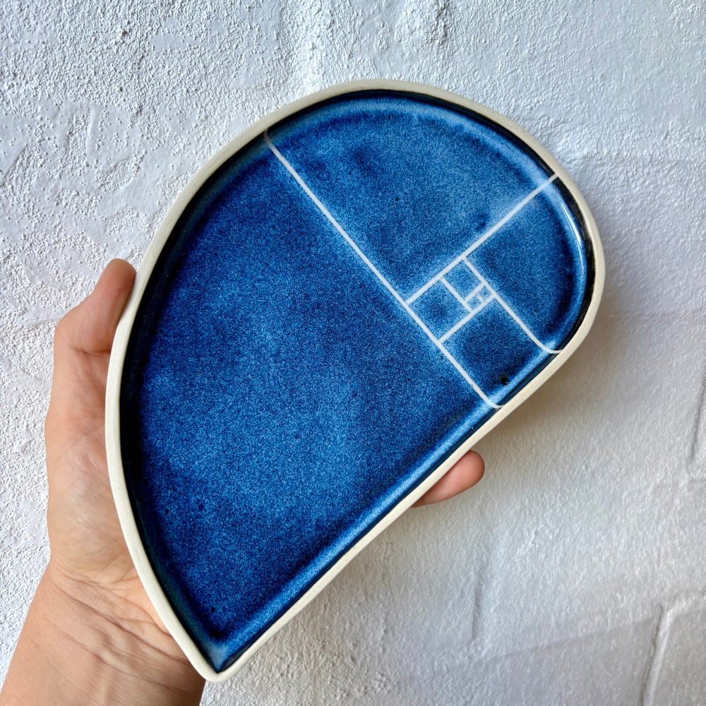 Image of Fibonacci Plate medium