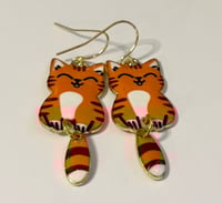 swing tail orange