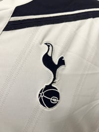 Image 8 of Tottenham Hotspur “VAN DER VAART 11” 2010/11 Home Cup Shirt + patches (S)