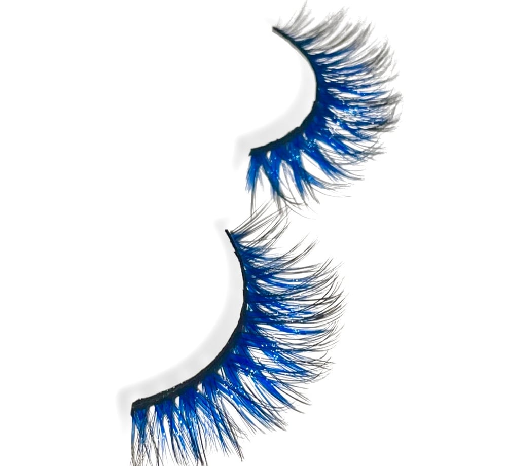 Image of GlitznGlamz Fire Flame Cruelty Free Mink Lashes