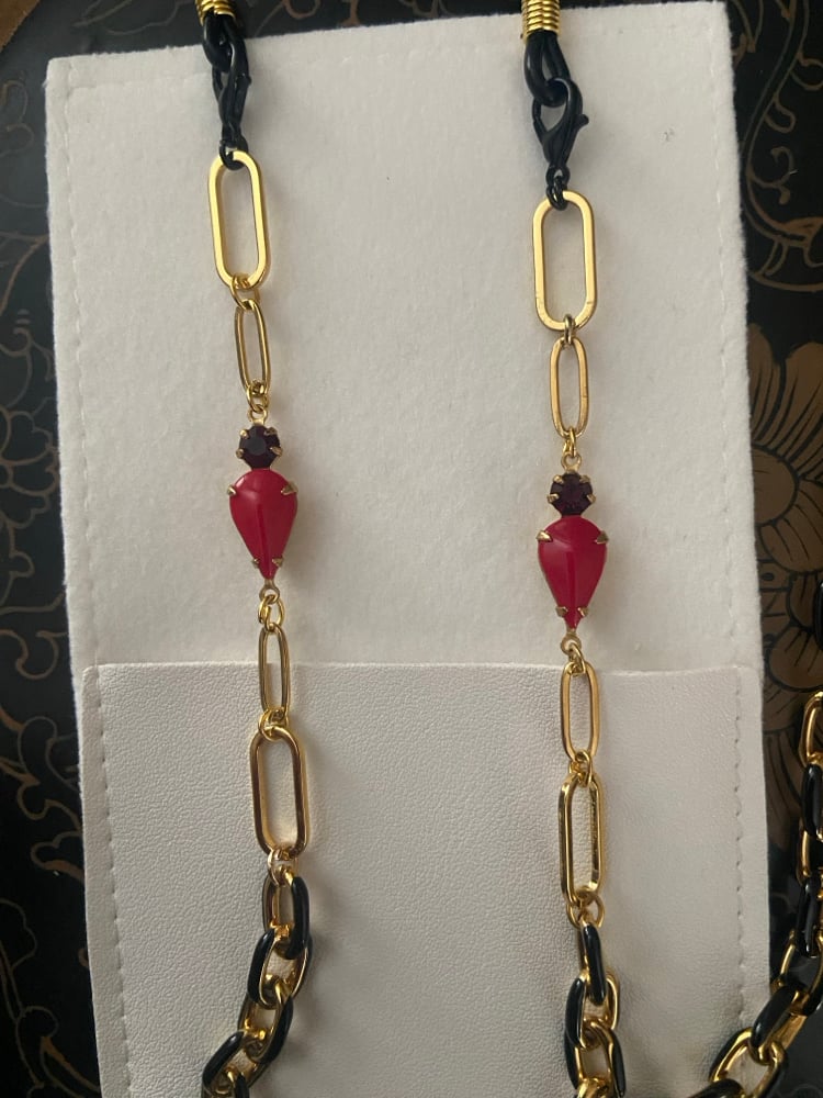 Image of queen of hearts