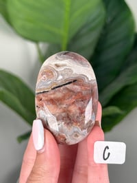 Image 3 of SANGRIA LACE AGATE PALM STONES LOT 1