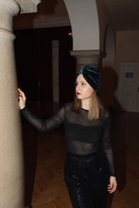 Image 3 of Classic Turban /  Velvet