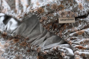 Image of floral fitted sheet