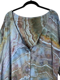 Image 6 of ♻️ UPCYCLED XXL Rib Knit Button Top / Cardigan in Earthy Geode Ice Dye