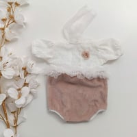 Image 1 of Newborn girls bodysuit Hariette | white and powder pink