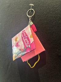 Image 2 of Eres Fuerte Eres Valiente Sticky Note Cover — Inspirational Desk Accessory