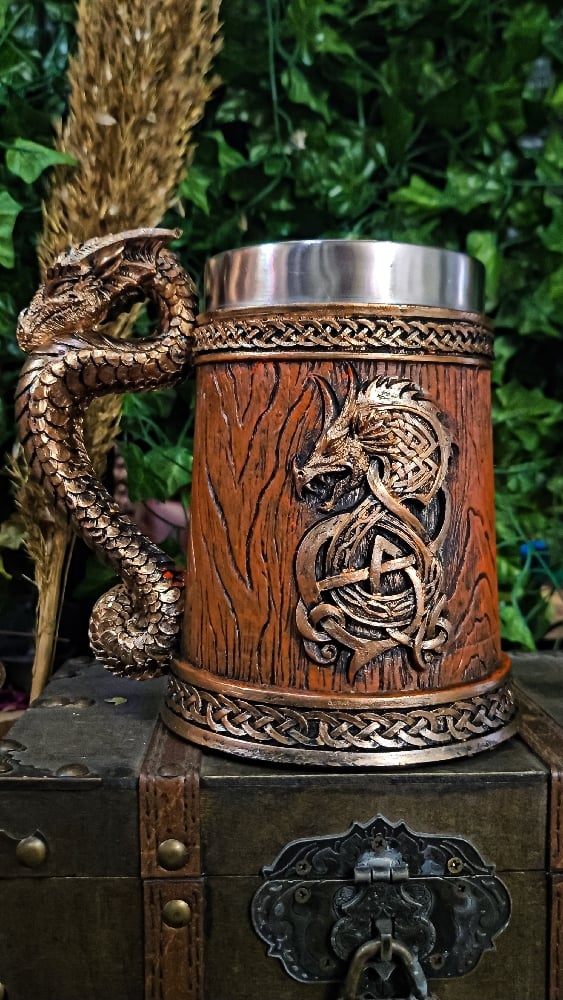 ๐The Armored Kingdom Walnut Brown Battleborn Dragon Mug