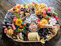 Image 5 of 17" Snackuterie Board